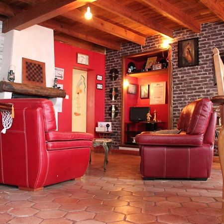 Maison De Charme, D'Artiste, Decoration Brocante Aigrefeuille-dʼAunis المظهر الخارجي الصورة