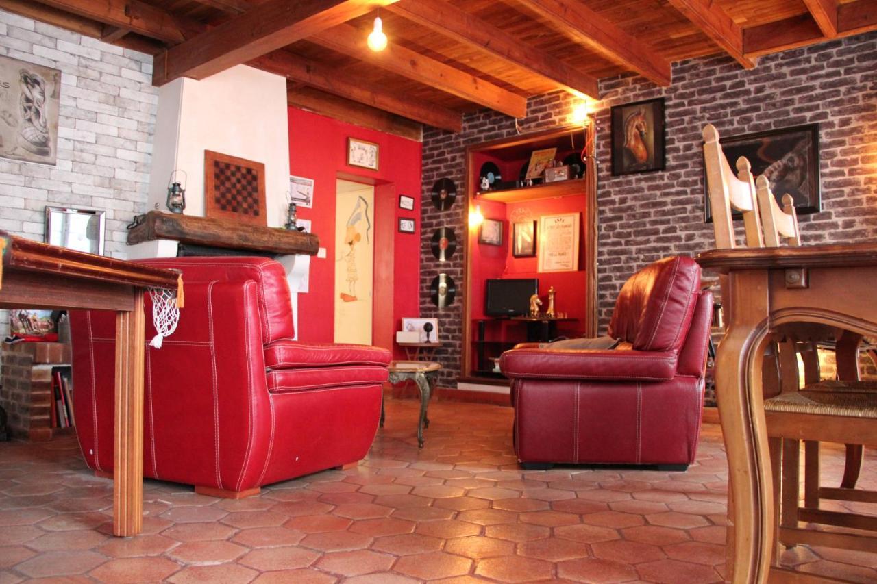 Maison De Charme, D'Artiste, Decoration Brocante Aigrefeuille-dʼAunis المظهر الخارجي الصورة